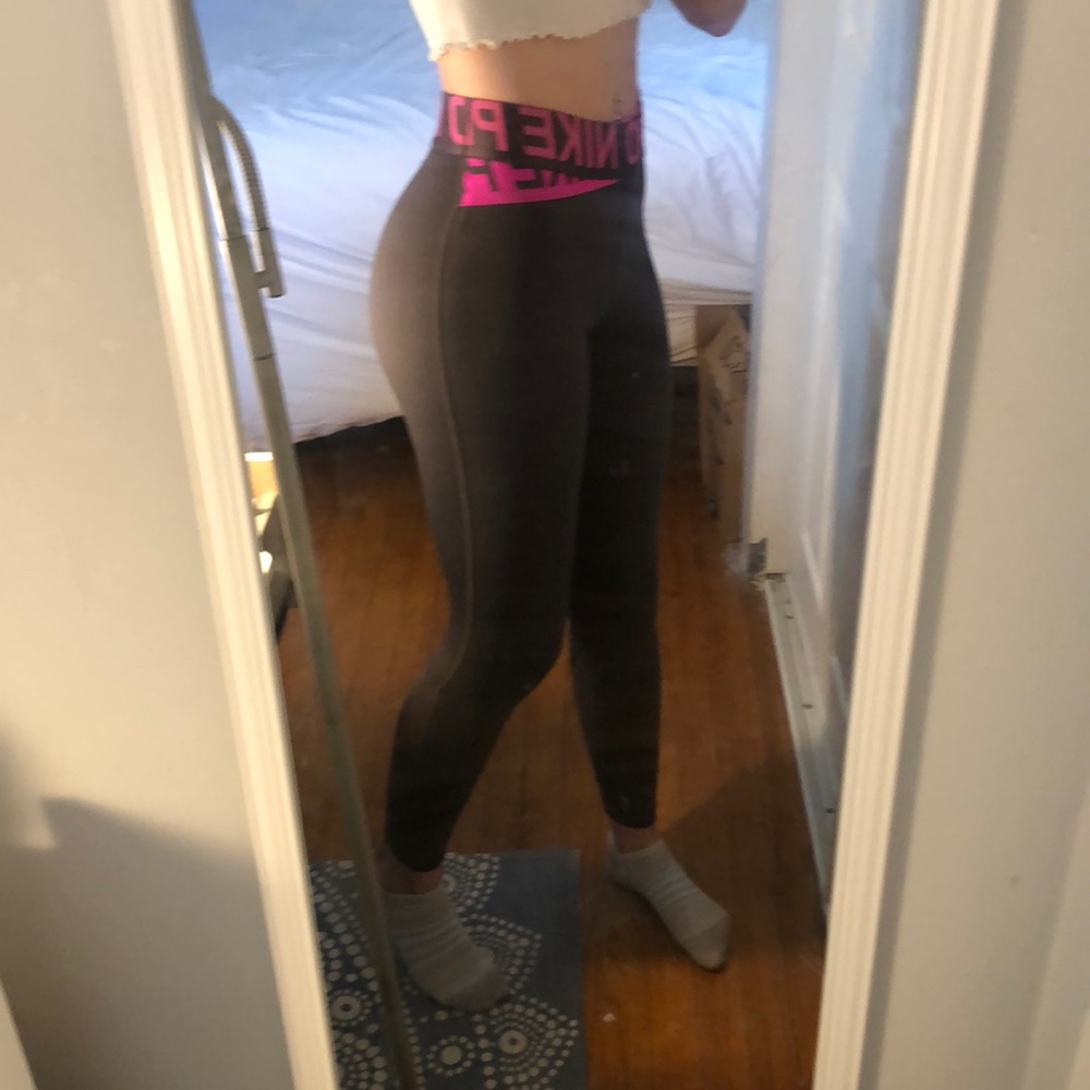 Nike Pros Leggings - Picture 4 of 7